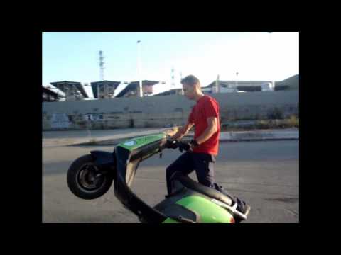 Piaggio skipper stunt