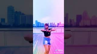 Download lagu Indonesia girl hot dance #Indonesia_girl #tiktok #hot_dance mp3