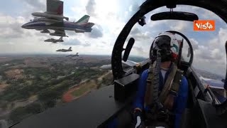 Frecce Tricolori sorvolano Roma per la Festa della Repubblica, il video dalla cabina di...