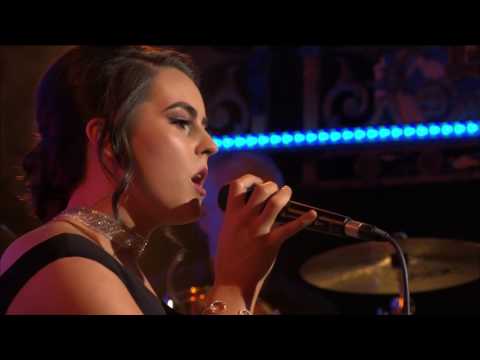 Alanna Maher | Sing me an Old Fashioned Song | TG4