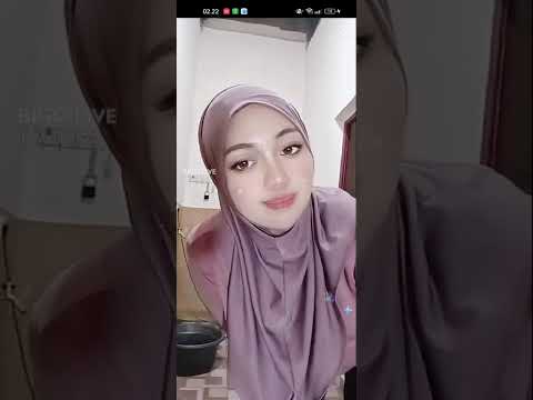 Malika lagi nyuci baju!!kalo kecil jangan lewat belakang-bigo live