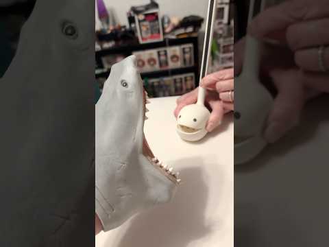 Shark Puppet transforms into robot
