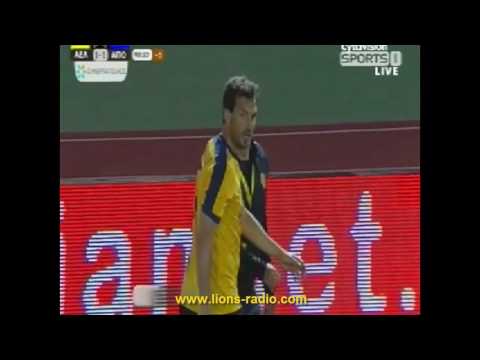 Arruabarrena κόκκινη κάρτα με Αποέλ