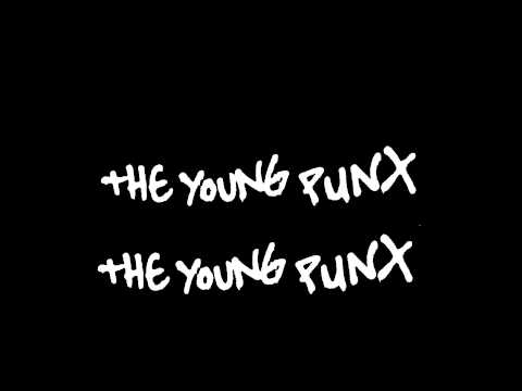 The Young Punx & Glitch vs Reflekt - Need to rock tiptoes