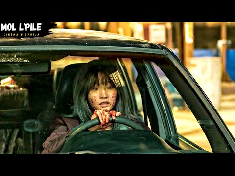 سائقة جميلة ومحترفة🚘 تقوم بمهمات خطيرة😰 لكن تنقلب حياتها عندما تقابل طفل صغير وتقرر حمايته 😱||ملخص 🎦