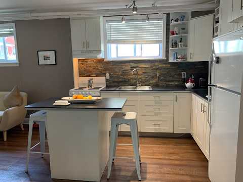 146 Rue Berri #1 - Video 2 of 2