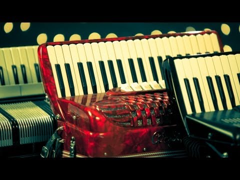 How to Play Bass Lines | Accordion Lessons