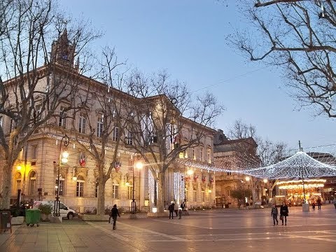 Places to see in ( Avignon - France ) Place de l'Horloge