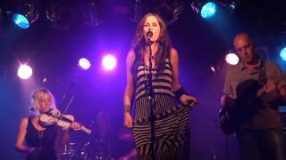 Kasey Chambers - Train Wreck