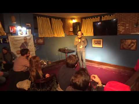 Stand-up Comedy - Edoardo Confuorto - Bergamo Bricklayers