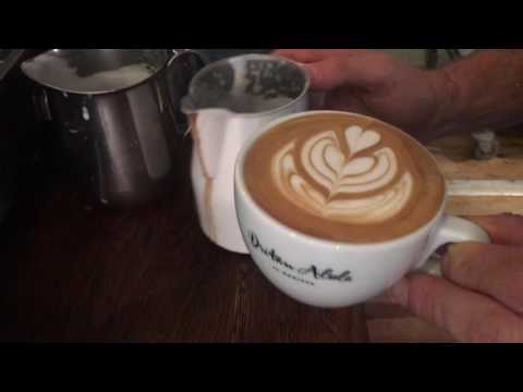 Barista skills & latte art techniques