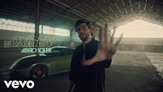 Kadr z teledysku Oxígeno tekst piosenki Alvaro Soler