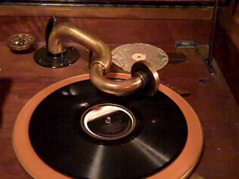 Abe Lyman's California Ambassador Hotel Orch. - Honey Babe - Roaring 20's.MP4