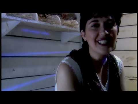 La poulette grise - Carmen Campagne