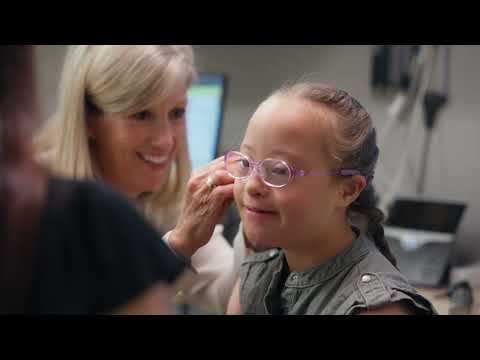 Phonak advocate Brooklynn gets fit with her new Sky Lumity hearing aids