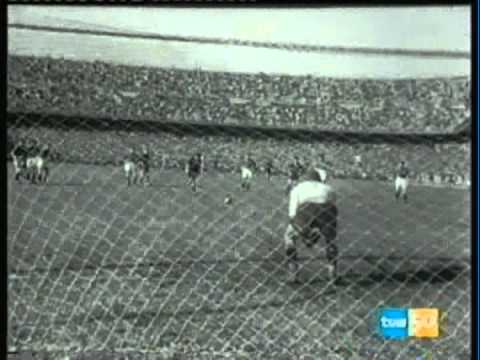 1949 (March 27) Spain 1-Italy 3 (Friendly).mpg