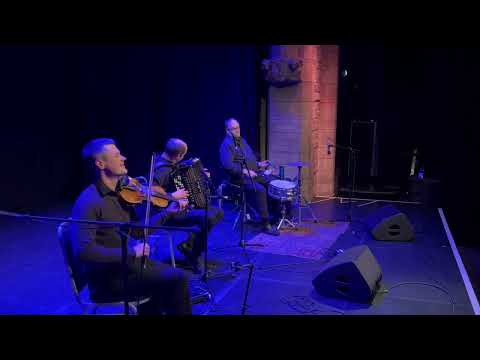 Calliope House and Slalom Skier Jigs - HotScotch Ceilidh Band