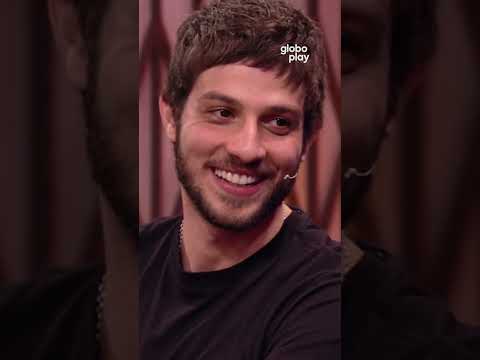 Tatá's soul left her body when Chay Suede said something 😂 #LadyNight #GloboplayPremium #Shorts