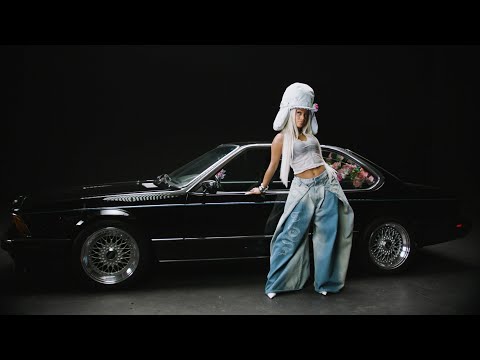 Saweetie - pressure (Official Visualizer)