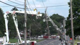 Accident closes Western Ave