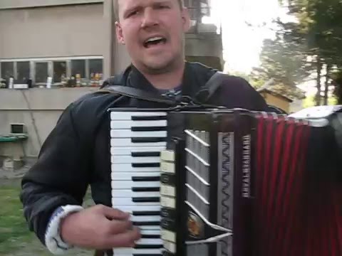 Što si glavo zamišljena