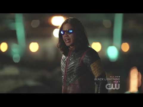 The Flash 5x02 - Team Flash vs Cicada - Fight scene