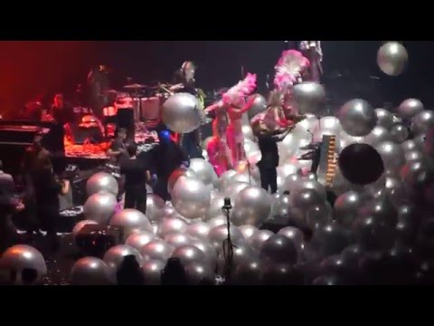 The Killers WHEN YOU WERE YOUNG/VIVA LAS VEGAS TMobile Arena Grand Opening 4/6/16