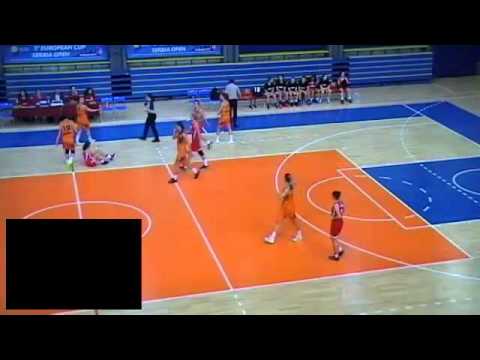 21.10.2015. ZKK Radivoj Korac - ZKK Medvescak - 1. poluvreme / 3. kolo MZRKL