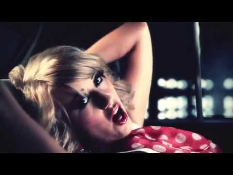 Barbee feat. Snow - Míg a szívünk dobog (Official Music Video)