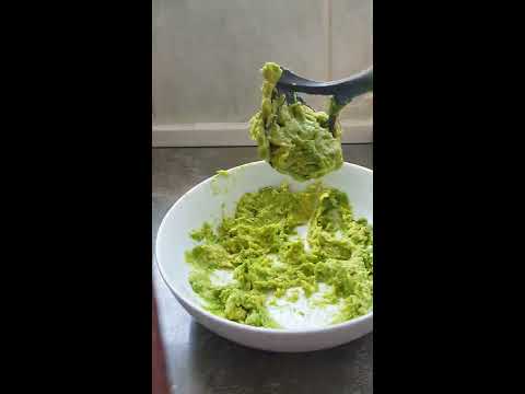 Easy lunch smashed avocado and spaghetti