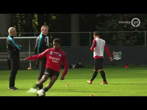 Jack de Gier ziet teamgevoel bij NEC: "Kijk hoe wij samen een overwinning vieren"