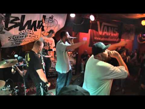 Vienio vs Way Side Crew - Gril Te Sprawy (live Warszawa, Hydrozagadka) 27.09.2011