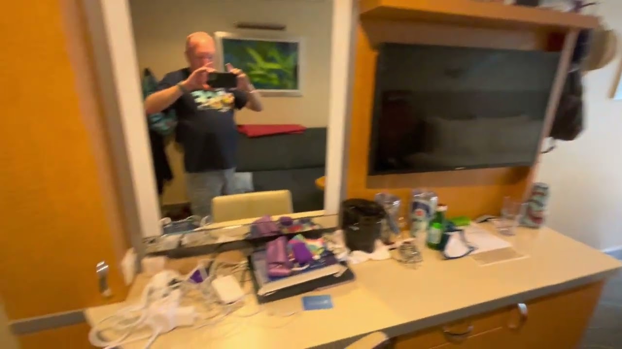 Oasis of the Seas - Cabin 11229 - Video 2