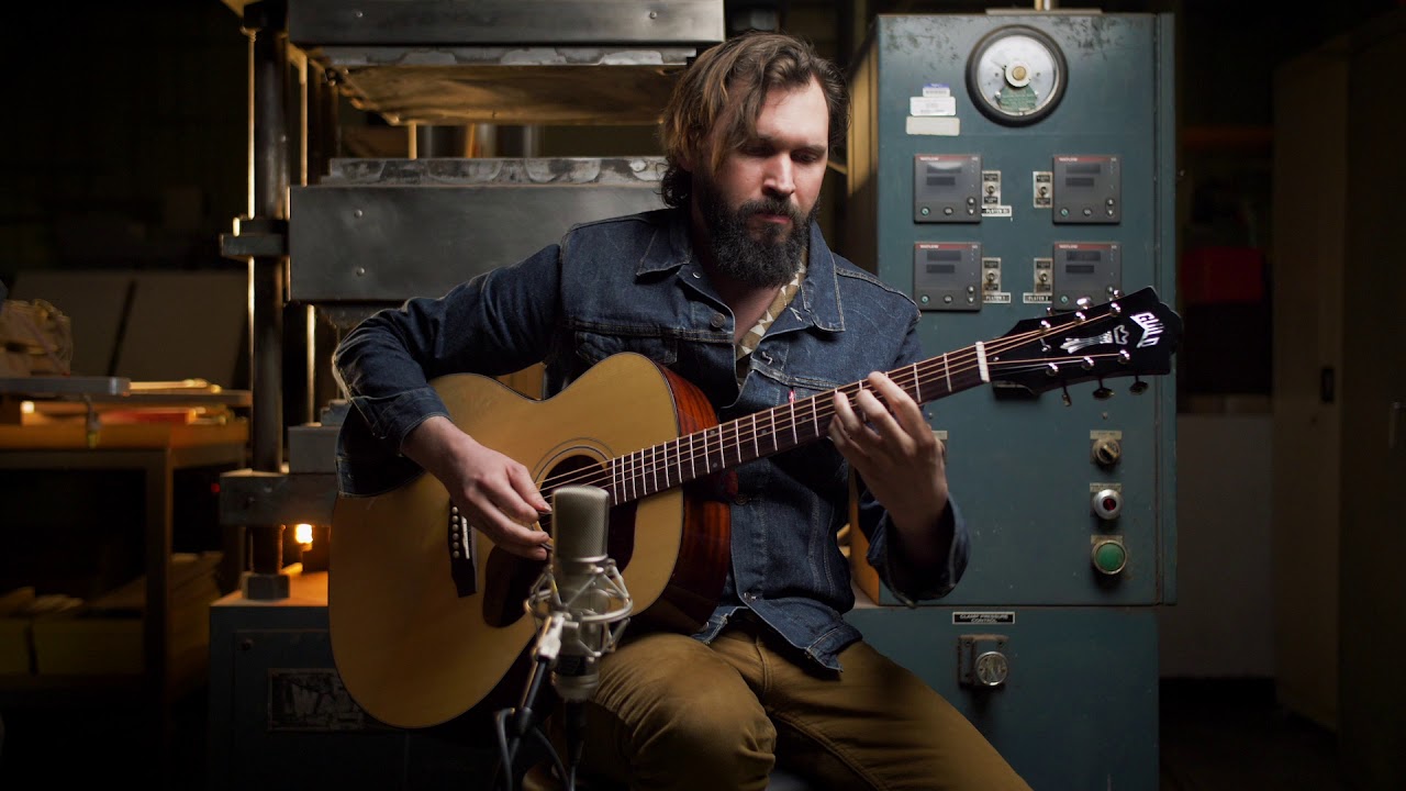 Guild F-40 Traditional Jumbo Acoustic Guitar - Natural