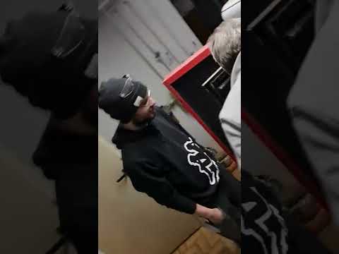 1. Fröling Holzvergaserheizung anfeuern.