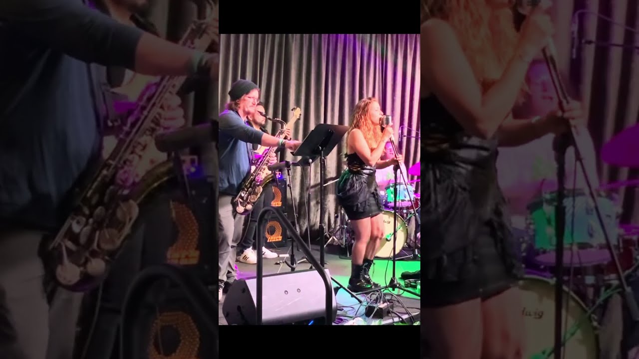 Promotional video thumbnail 1 for Laura Gonzqui