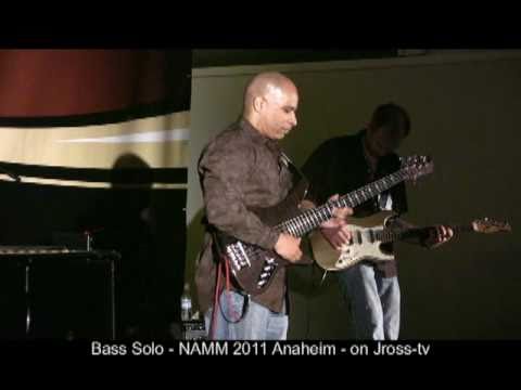 James Ross@ Namm 2011 - Bass & Piano Solo - 5 String Carvin SB5000
