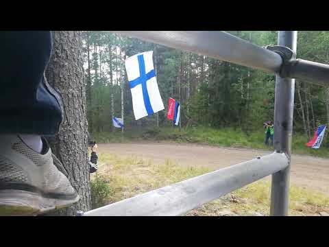 Thierry Neuville crazy jump in SS17 Päijälä2