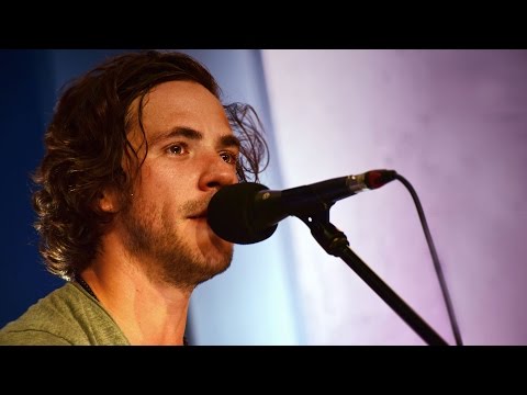 Jack Savoretti - Back Where I Belong (The Quay Sessions)