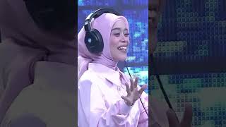 Download lagu Lesti Terpukau Mendengar Cengkok Eby Bima DA5 (TIRANI) - Eby Bima D'Academy 5 mp3