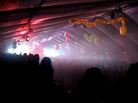 Funkagenda Dropping Downpipe @ Beyond Wonderland 2011