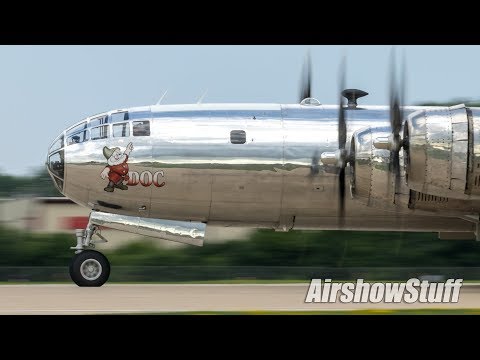 WWII Warbird Takeoffs and Flybys - Thunder Over Michigan 2018