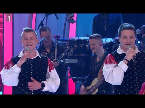 Ansambla Dar in Zadetek – Sem fantič mlad zavriskal in Ej, prijatelj (V petek zvečer)