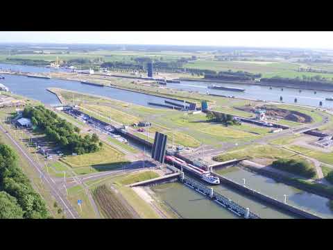lucht video sluisen terneuzen