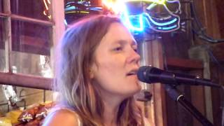 Kelley Mickwee - You Used To Live Here (Gruene 2014)
