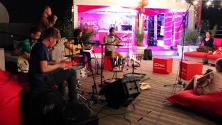 Q-music (NL): Handsome Poets - Sky On Fire (live op het Q-dakterras)