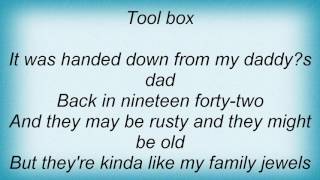 Aaron Tippin - Country Boy&#39;s Tool Box Lyrics