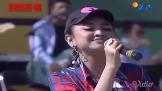 Download lagu Pertama kali Jihan Audy di tv swasta nasional mp3