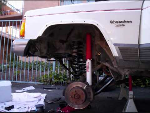 Lifting Jeep cherokee 4.5 in.