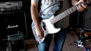 Video thumbnail for 2002 Fender Mark Hoppus Bass Guitar by IplayMusic2